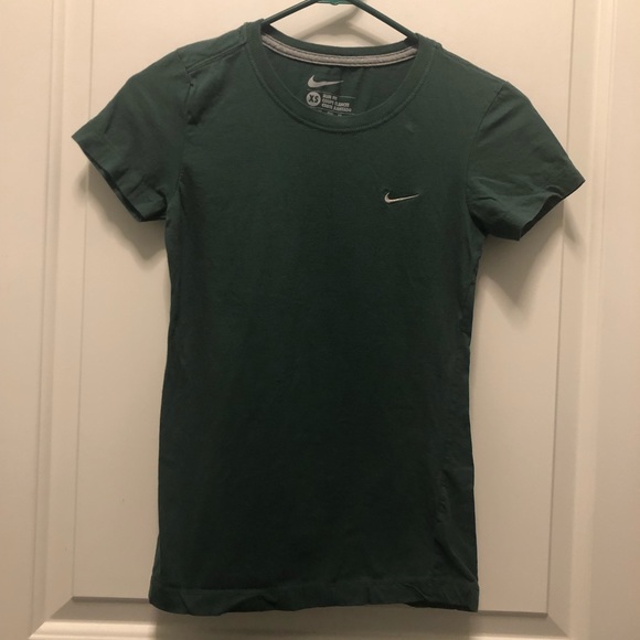 Nike Tops - Nike Green Slim Fit Tee T-shirt XS